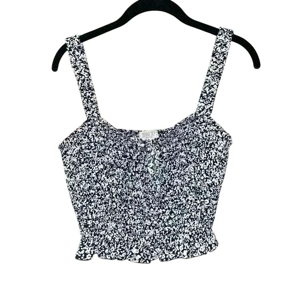 Sienna Sky Black & White Floral Print‎ Smocked Crop Top Tank Size L A32
